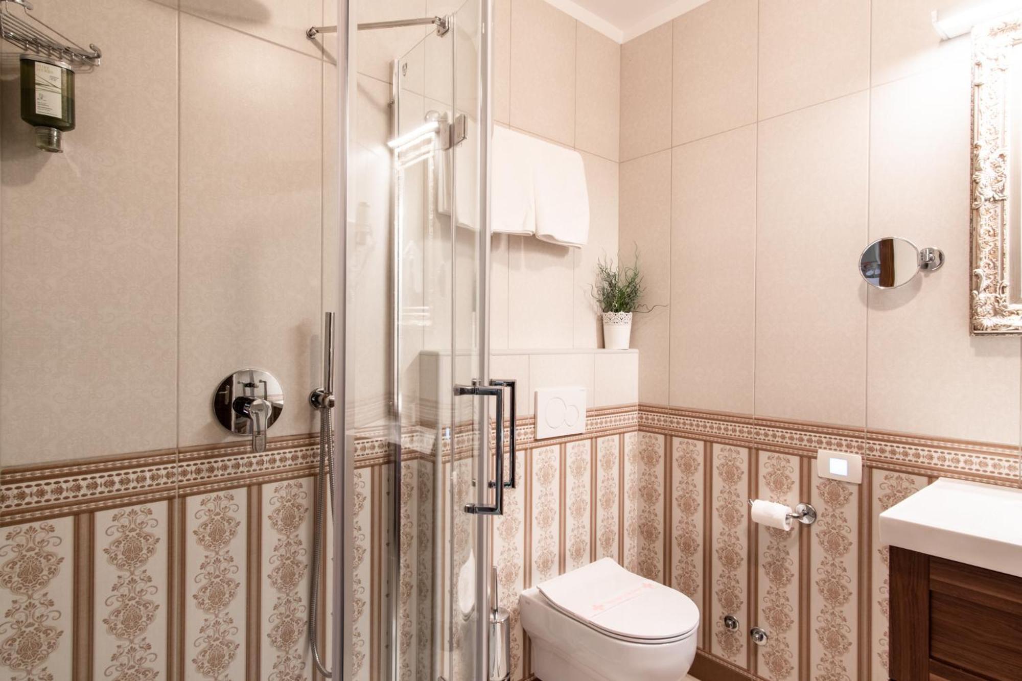 Boutique Hotel Grahor Sežana Oda fotoğraf