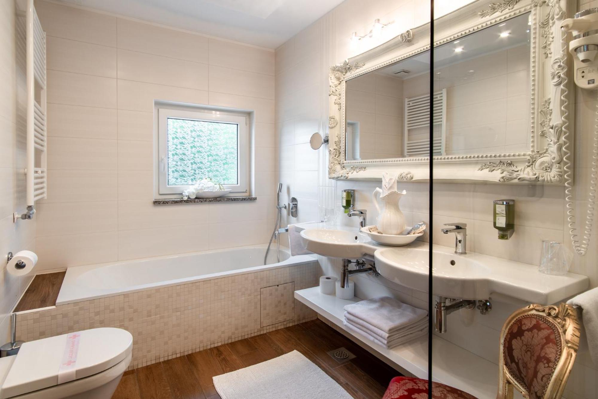Boutique Hotel Grahor Sežana Oda fotoğraf